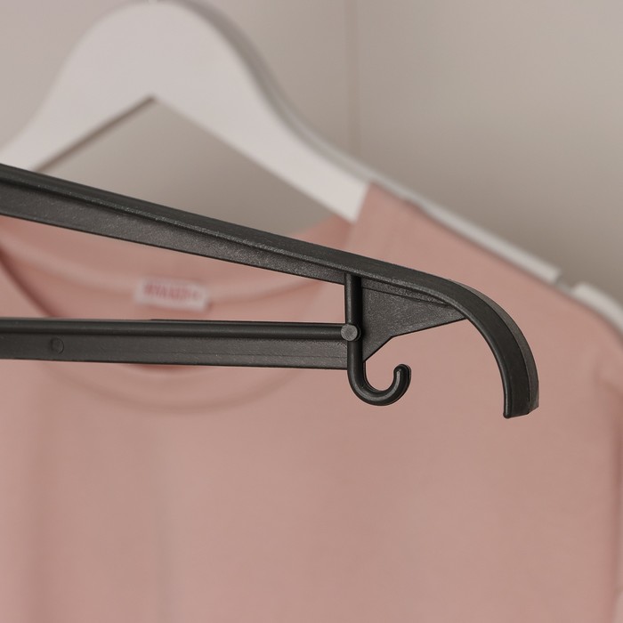 Вешалка-плечики для верхней одежды, размер 56-68 цвет микс